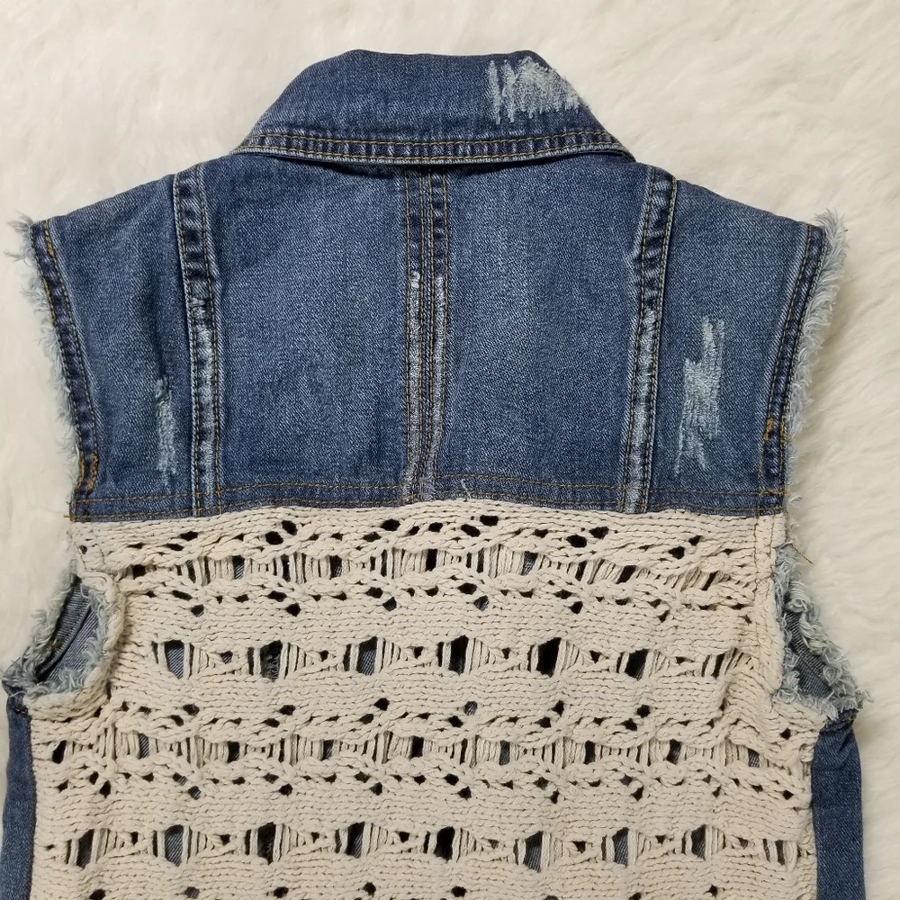 FREE PEOPLE Sleeveless Denim Vest (W2-96) ⁂ - Picture 4 of 6